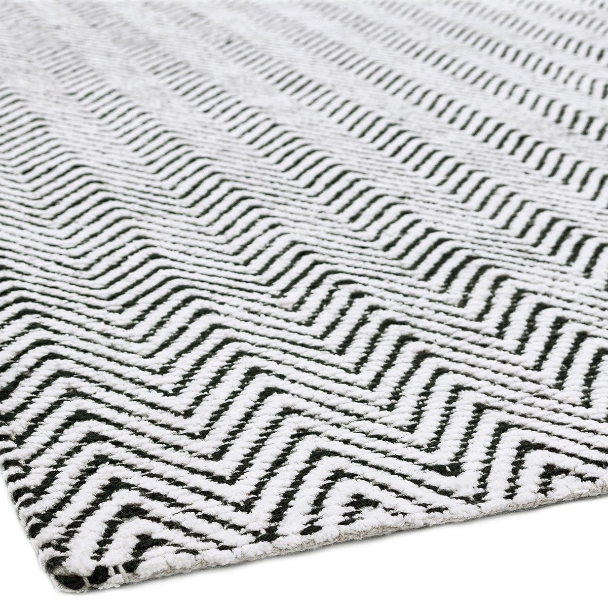 Asiatic Ives Black White