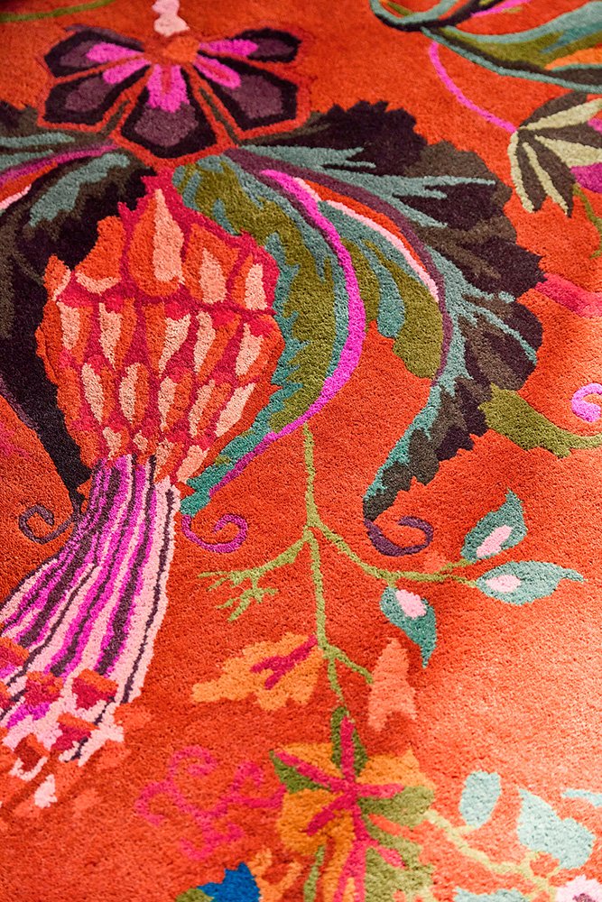 Harlequin – Sophie Robinson Wonderland Floral Amber/Lapis 144713