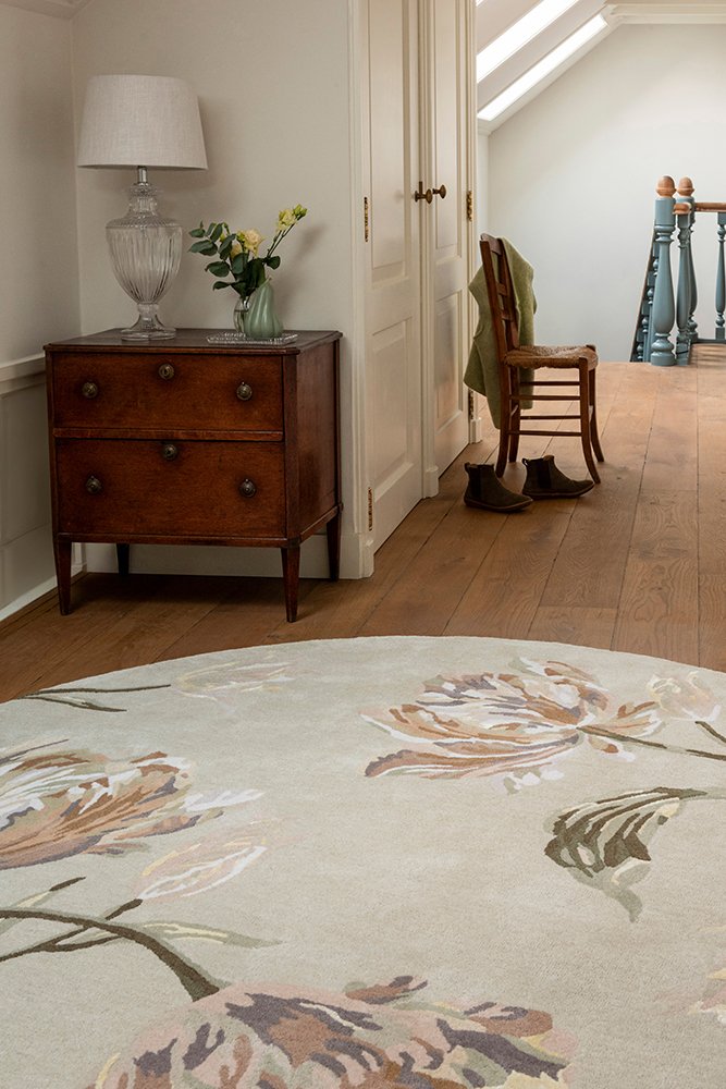 Laura Ashley Gosford Natural/Sage Green 081307 Round