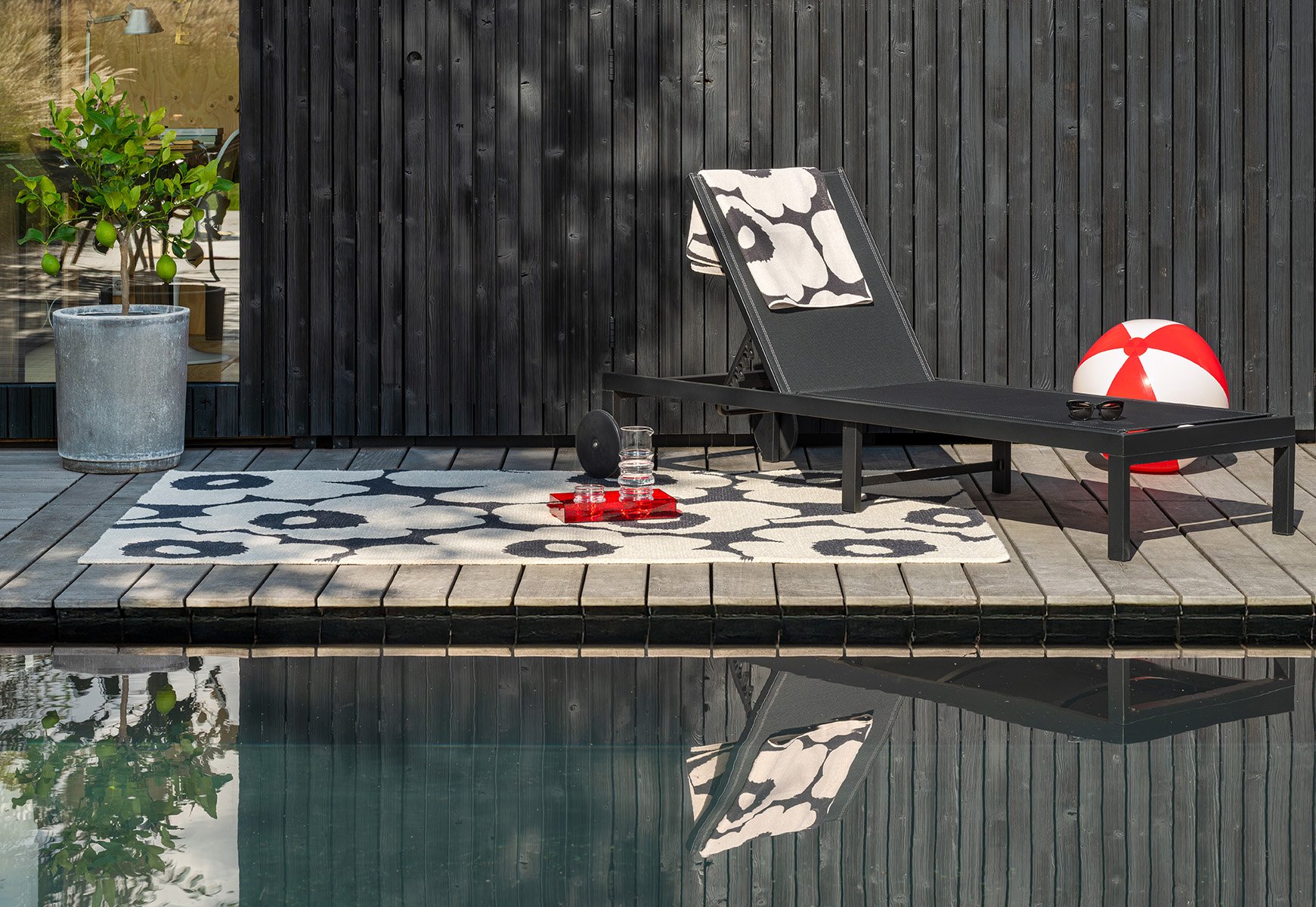 Marimekko Unikko Charcoal White Outdoor 434305