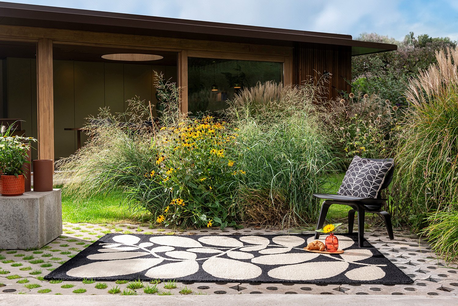 Orla Kiely Sycamore Black Outdoor 464205