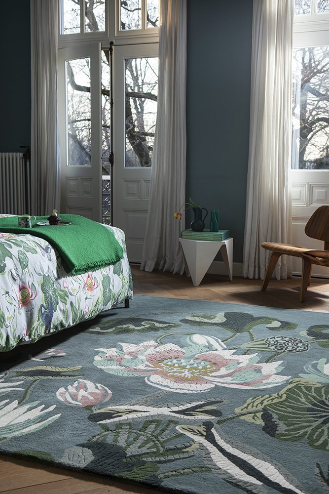 Wedgwood Waterlily Midnight Pond 038608