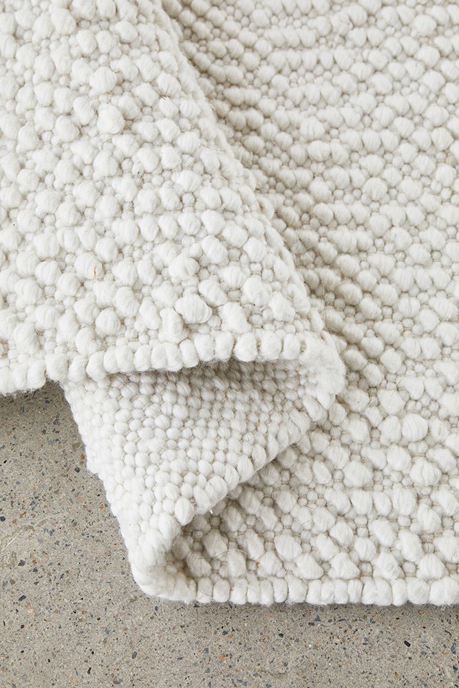 Boucle White