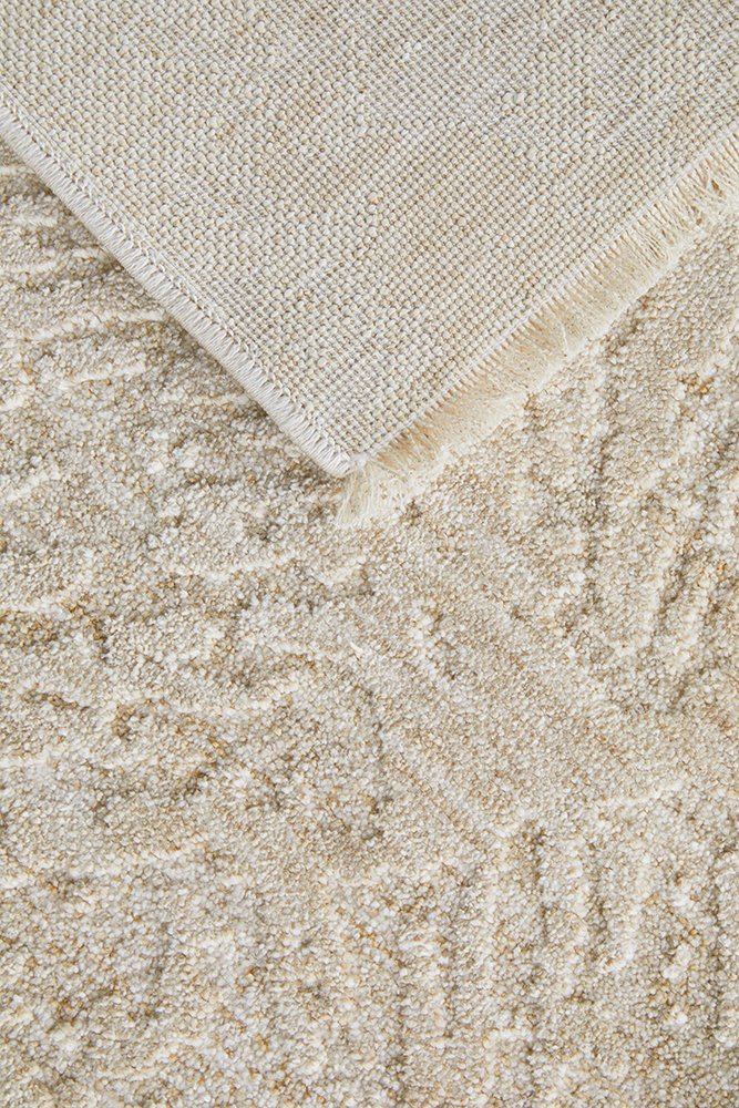Emma Blomfield Plume Oat