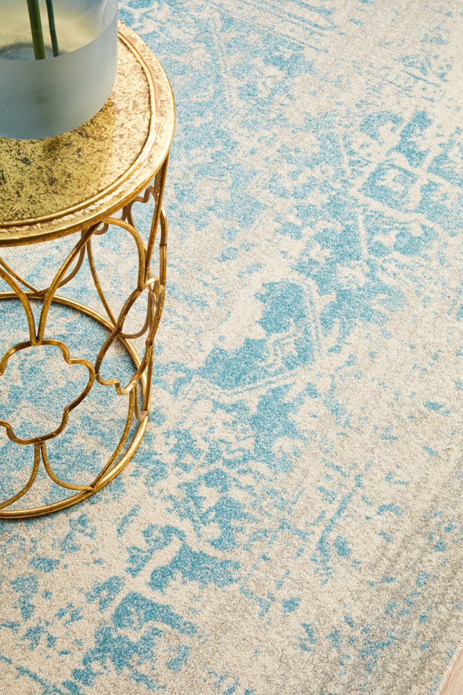 Evoke 253 White Blue