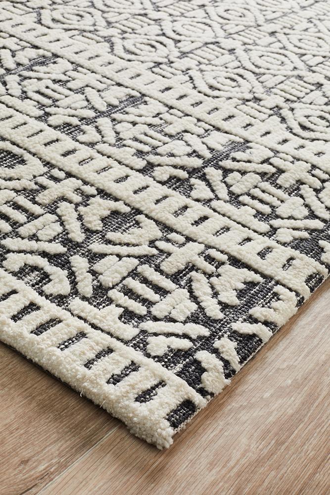 Levi 361 Ivory Black