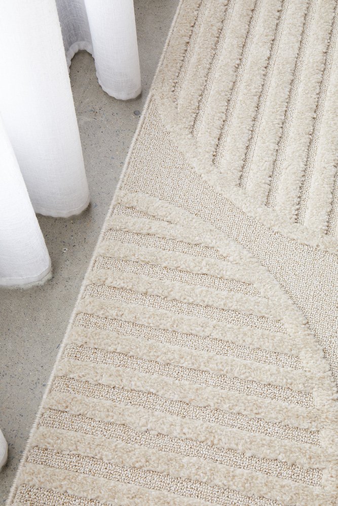 Lotus Leo Beige