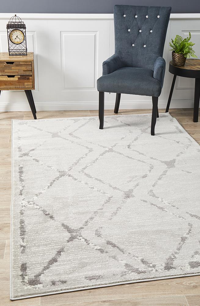 Metro 606 Silver