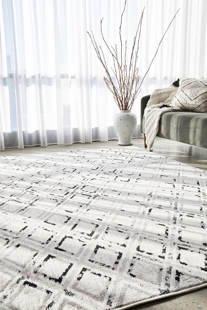 Metro 607 Black White