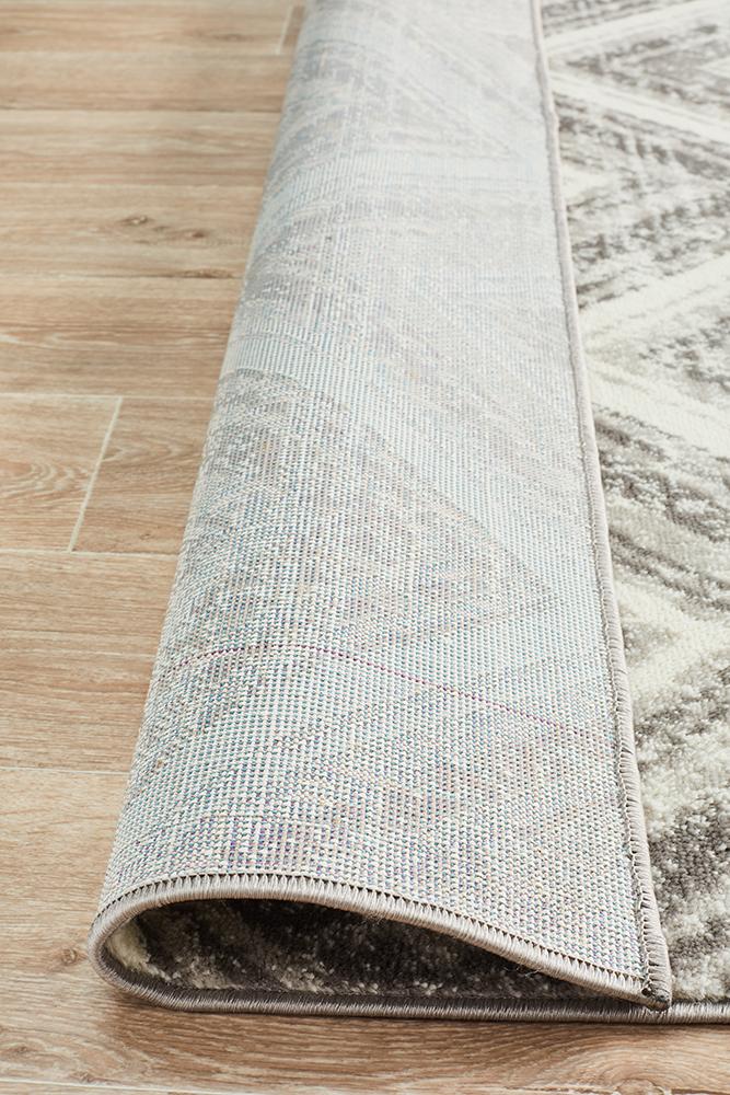 Metro 616 Silver