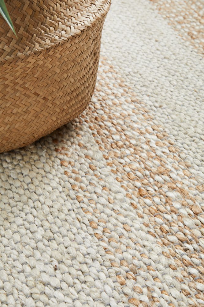Noosa 555 Natural White
